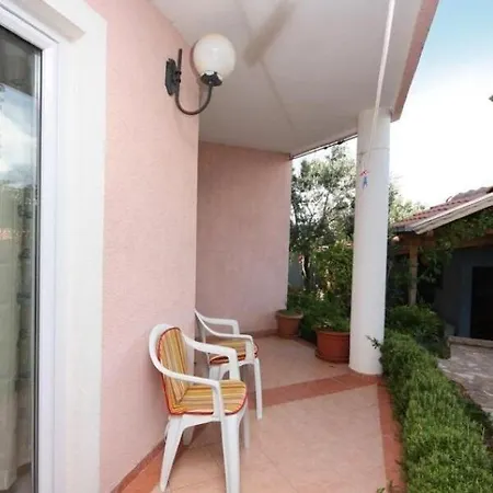 Apartment Dragan *