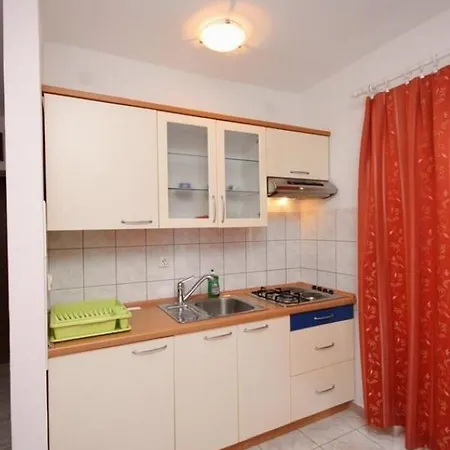 Apartment Dragan *