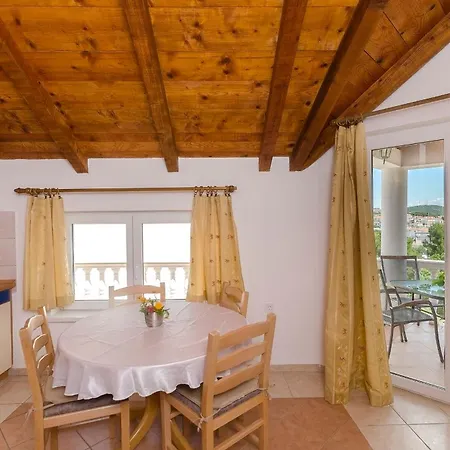 Apartment Dragan