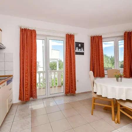 Dragan Apartment *