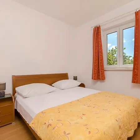 Apartment Dragan Jezera
