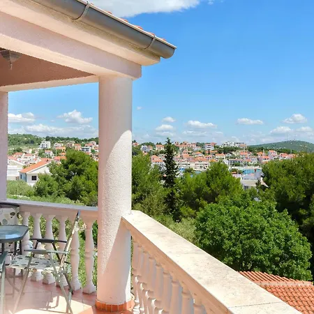 Apartment Dragan Jezera